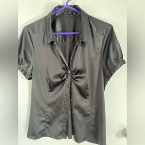 The Limited Short Sleeve Button Down Shirt Size L